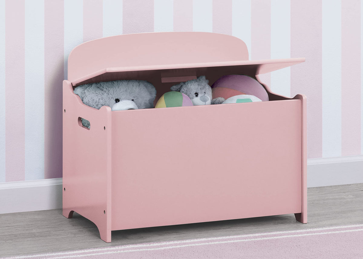 Delta Children MySize Deluxe Toy Box Dusty Rose lid closed with slow-close mechanism