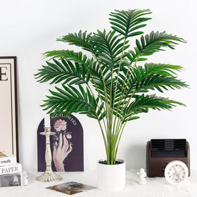 Der Rose palm: easy wipe-clean maintenance maintains pristine look.