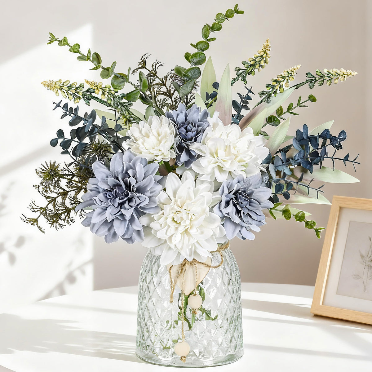 Der Rose navy blue dahlia silk flowers in vase for elegant home decor.