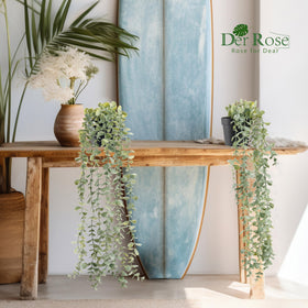 Der Rose long-lasting greenery adds year-round vitality to bathrooms and offices