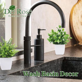 Der Rose small potted plants suit kitchen desk design.