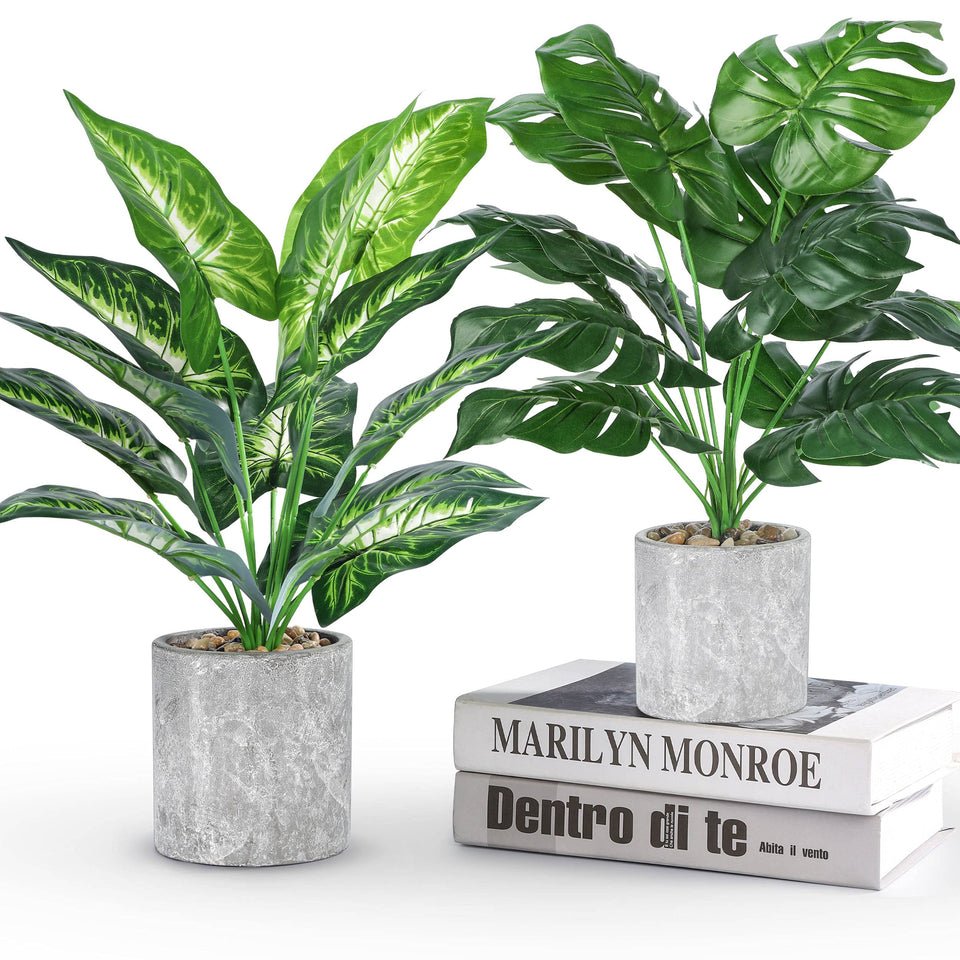 Der Rose two-pack fake plants in pots for bright desk decor and year-round greenery.