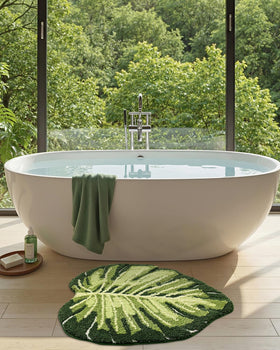 DEXI non-slip backing keeps the rug in place on dry bathroom floors.