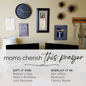 Dexsa A Prayer for My Mom plaque wood-grain detail adds timeless charm