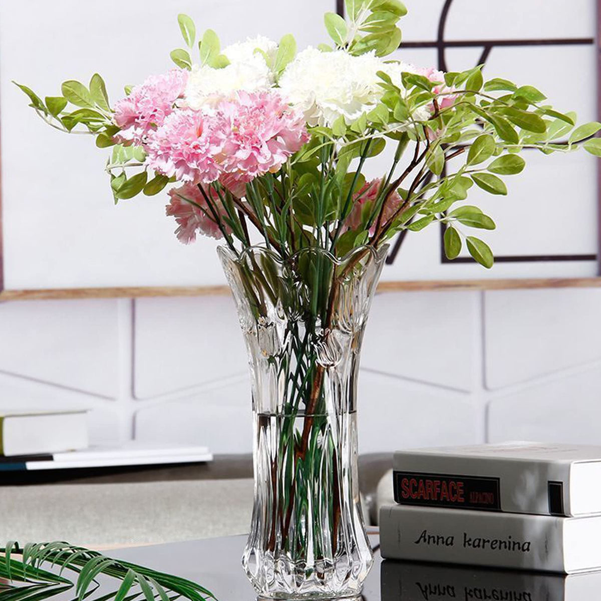 Dicunoy vase suitable for office and living room decor