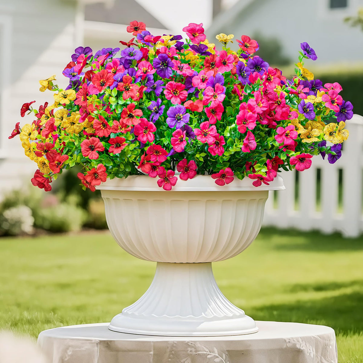 Digtecno daisy-patio-flower-08 ideal for outdoor gatherings and seasonal decor.