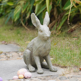 DiliComing bunny garden gift idea for holidays.