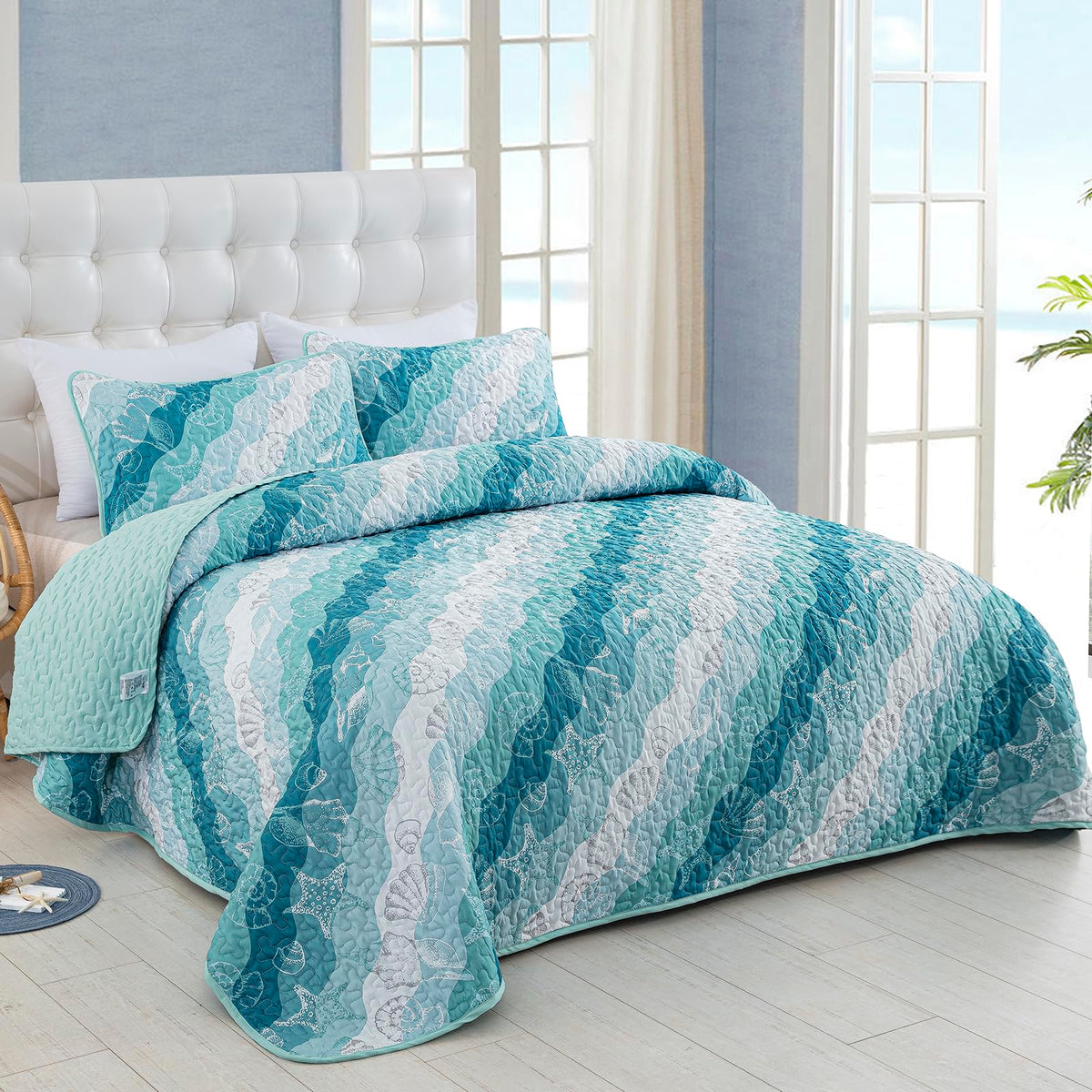 Dinjoy blue-green ocean seashell print enhances beach-themed décor and ambiance