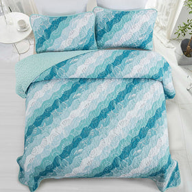 Dinjoy microfiber quilt texture offers lightweight warmth for year-round comfort