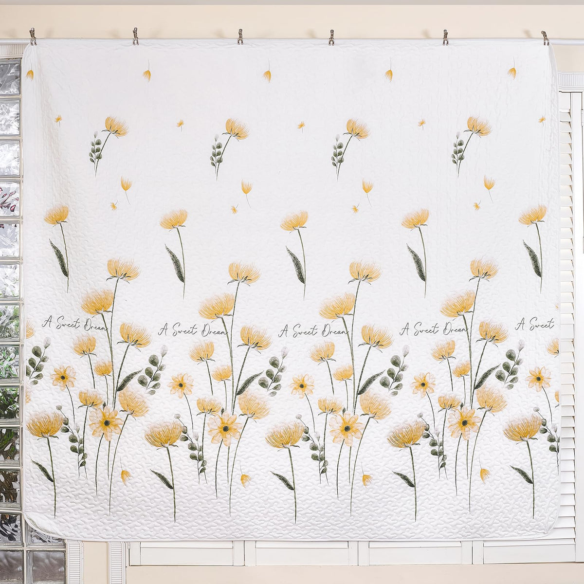 Dinjoy queen quilt showing reversible design for two looks
