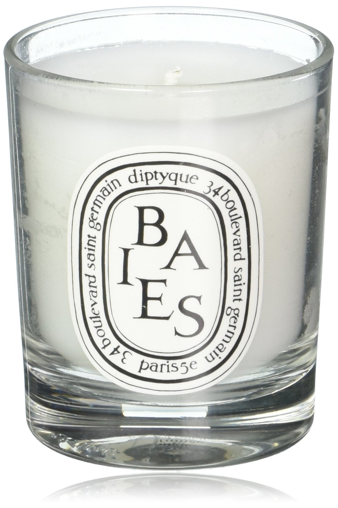 Diptyque Baies candle 70g fills your space with berry-inspired, comforting fragrance.