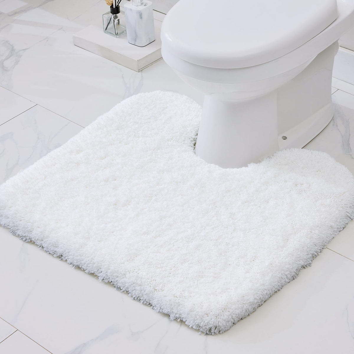 Disolla toilet mat 22x24 white non-slip design for secure bathroom footing.
