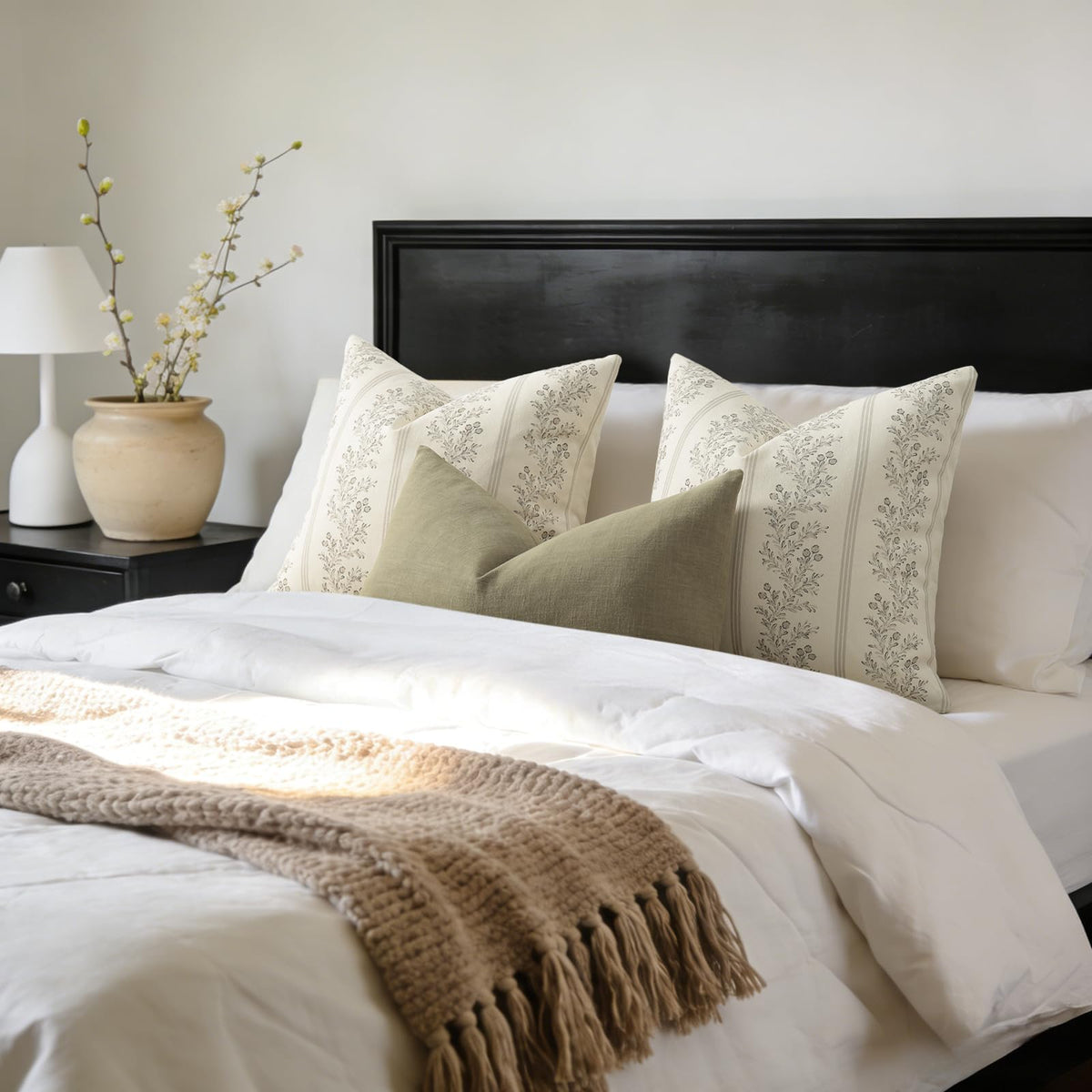 DKwizme indoor-outdoor pillow cover offering versatile use in any setting