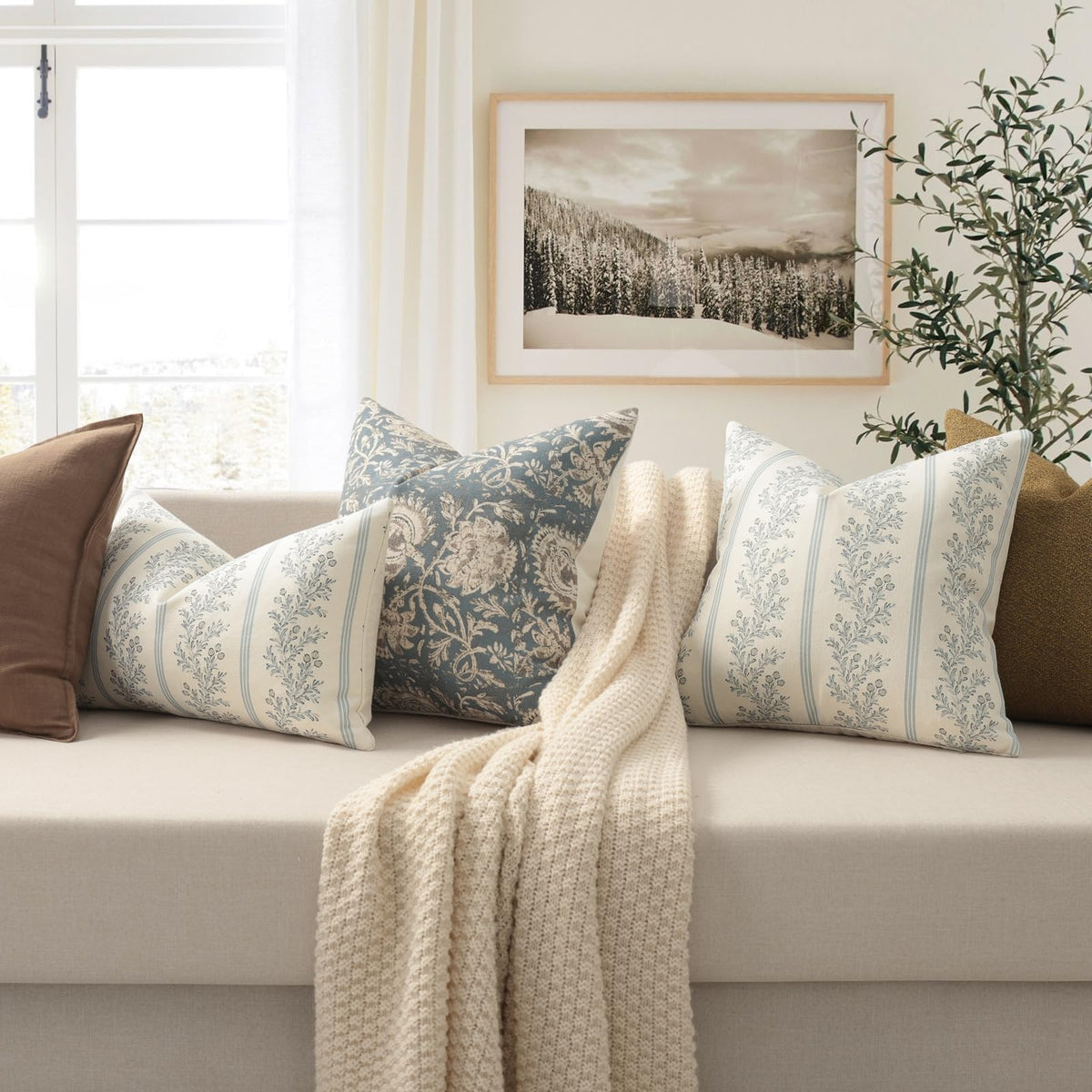 DKwizme Set of two pillow covers in 24x24 size for easy styling