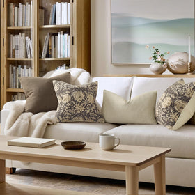DKwizme vintage floral design enhances living room decor with cozy timeless appeal.