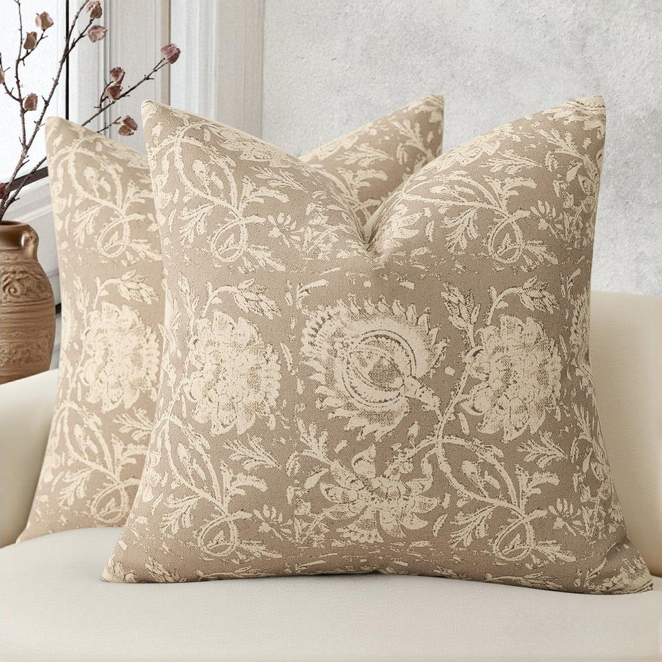 DKwizme vintage floral closeup showing soft linen-cotton texture for cozy seating