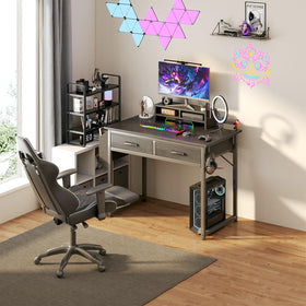 DLisiting desk features sturdy steel brackets for stability.
