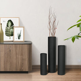 Dnnnii minimalist vases complement any color scheme and lighting.