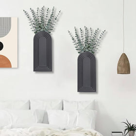 Dnnnii wall vase paired with greenery for boho style