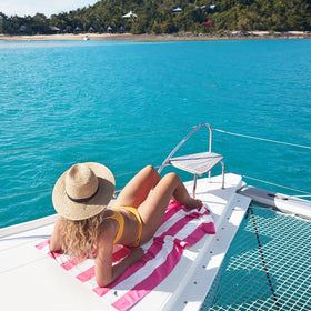 Dock & Bay 100% recycled material towel as an eco-friendly choice.
