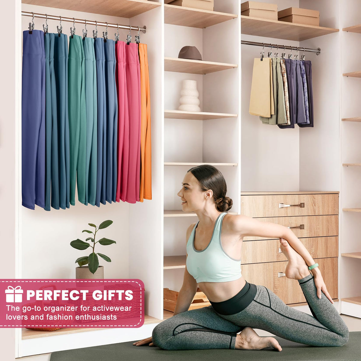DOIOWN leggings organizer closet hanger keeps yoga pants neatly clipped and accessible.