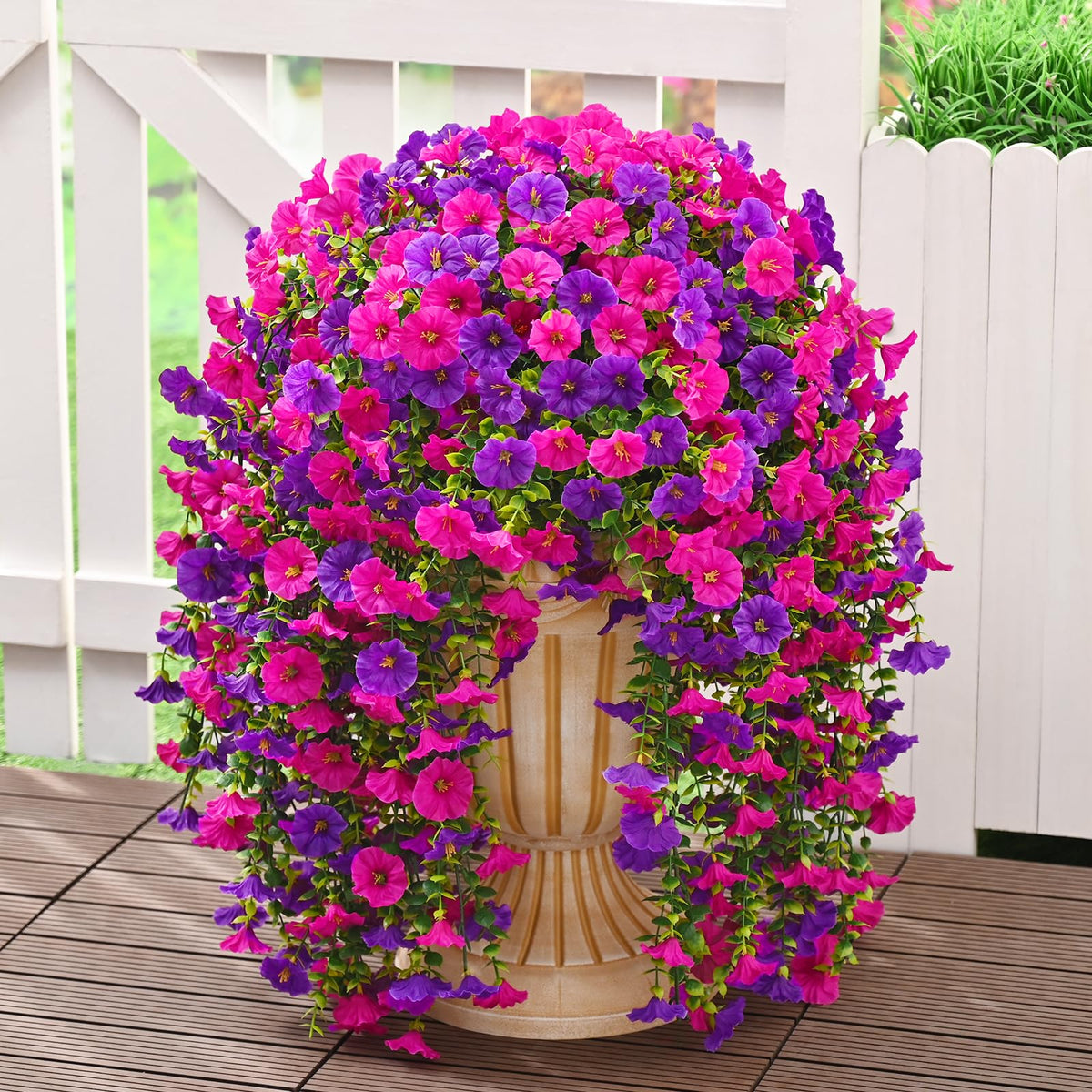 Dolicer four-pack outdoor flower bundles add instant curb appeal.