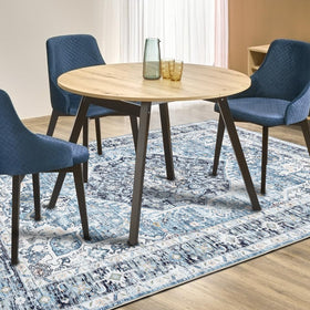 Domitapis kid-friendly rug resists wear for busy homes.