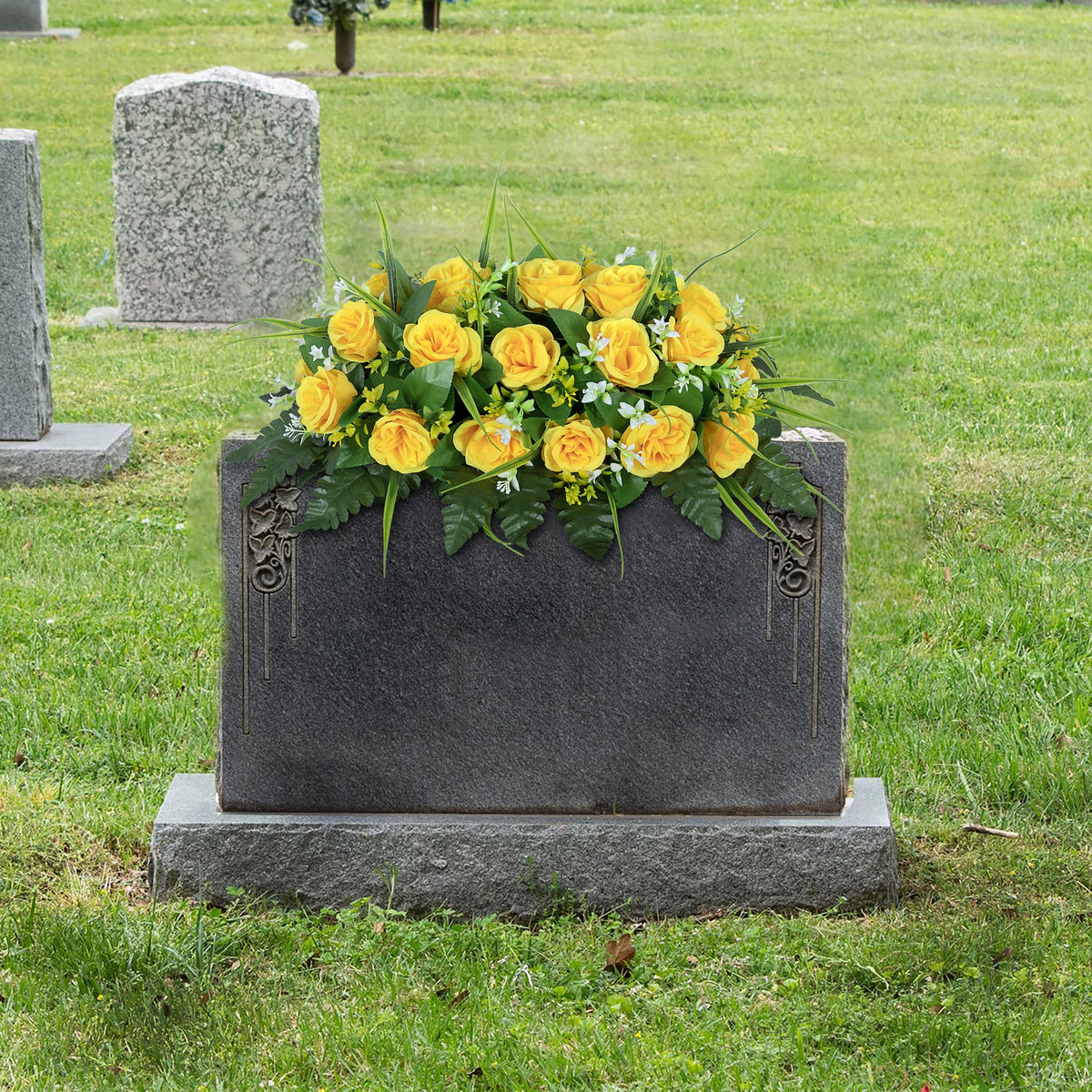 Outdoor grave decorations by DONODA using rose combination for memorials