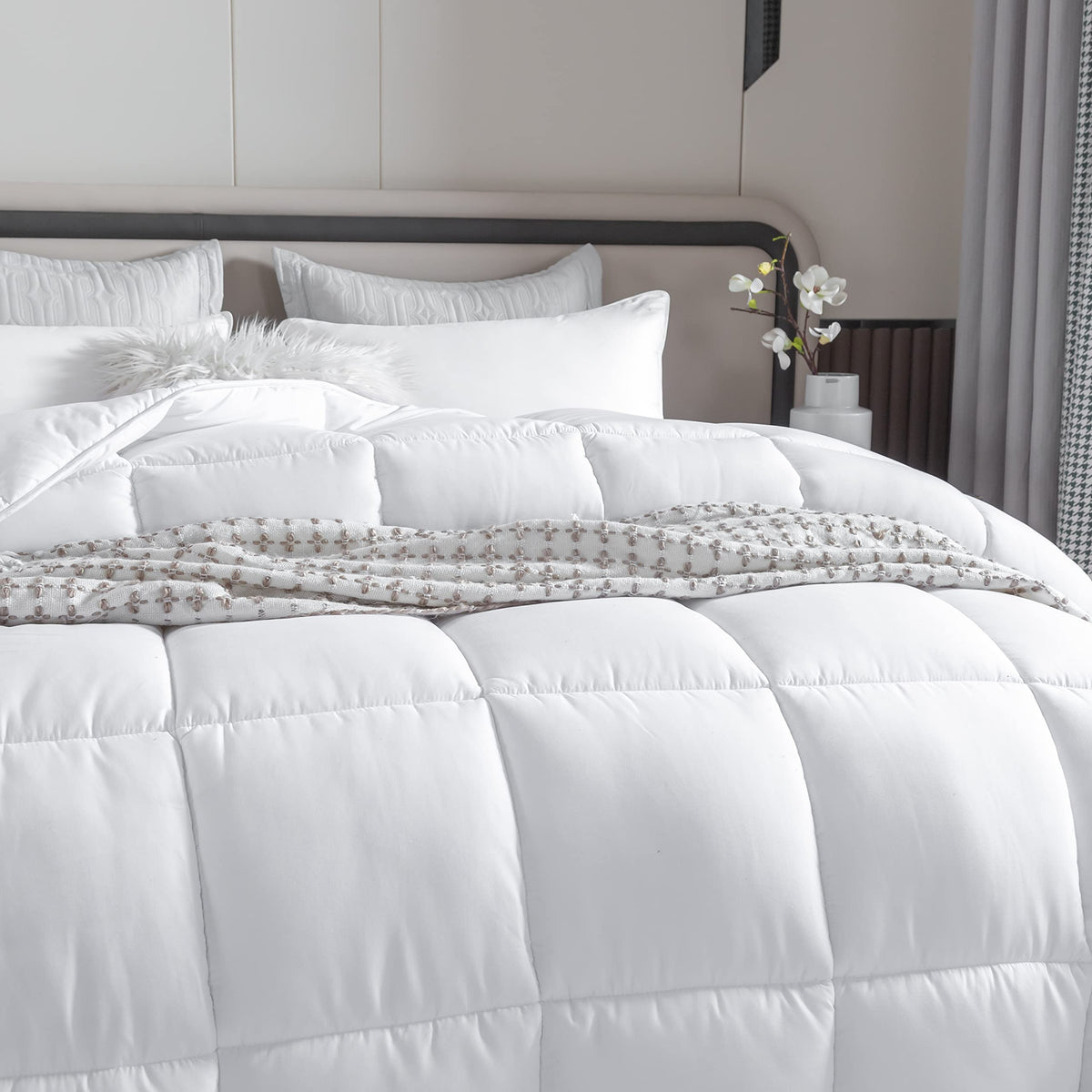 Dorrin Nessin corner tabs help secure the duvet insert.