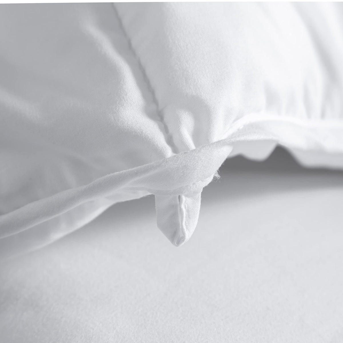 Dorrin Nessin queen 90x90 size offers generous coverage.