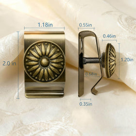 Doselves metal hanging-clips closeup shows durable construction for sturdy displays.