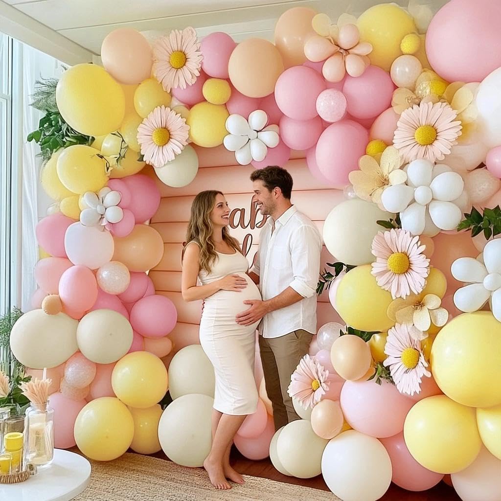 DOUBLE LAYER BALLOON 5in and 12in double-stuffed balloons add depth and color.