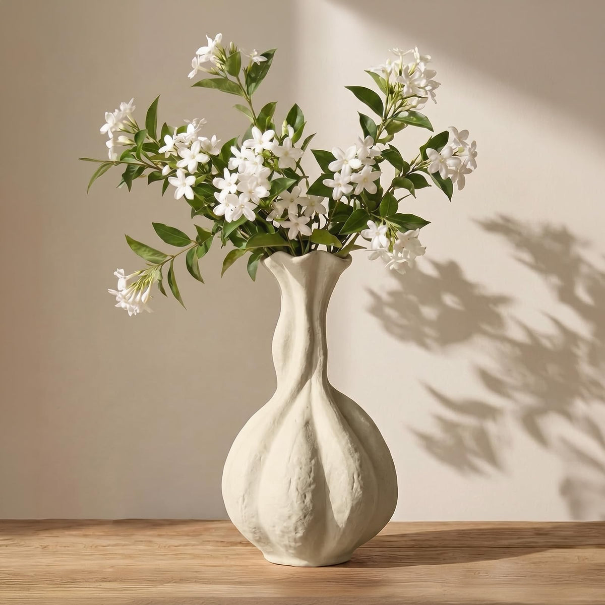 DOWAN ceramic vase 10-inch silhouette for elegant centerpieces