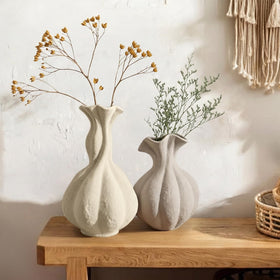 DOWAN handcrafted texture detail reveals premium ceramic finish