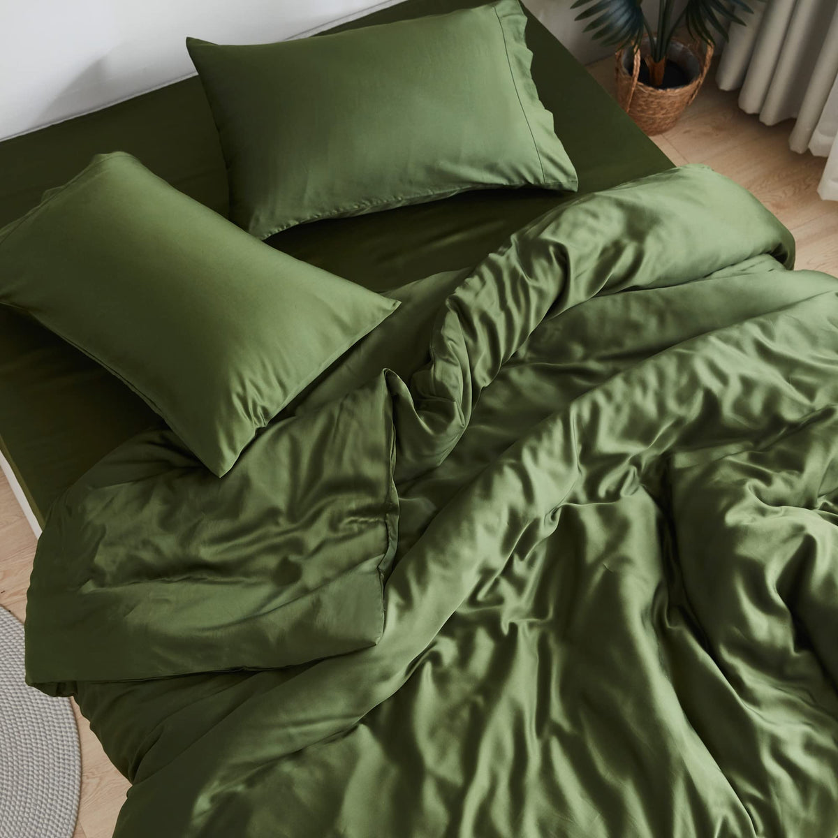 DOZ forest king sheet set closeup showing buttery-soft weave for gentle sleep.