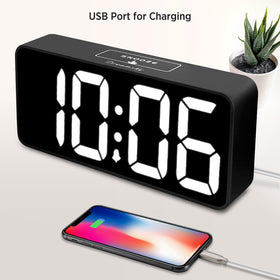 DreamSky clock with easy operation buttons for simple setup