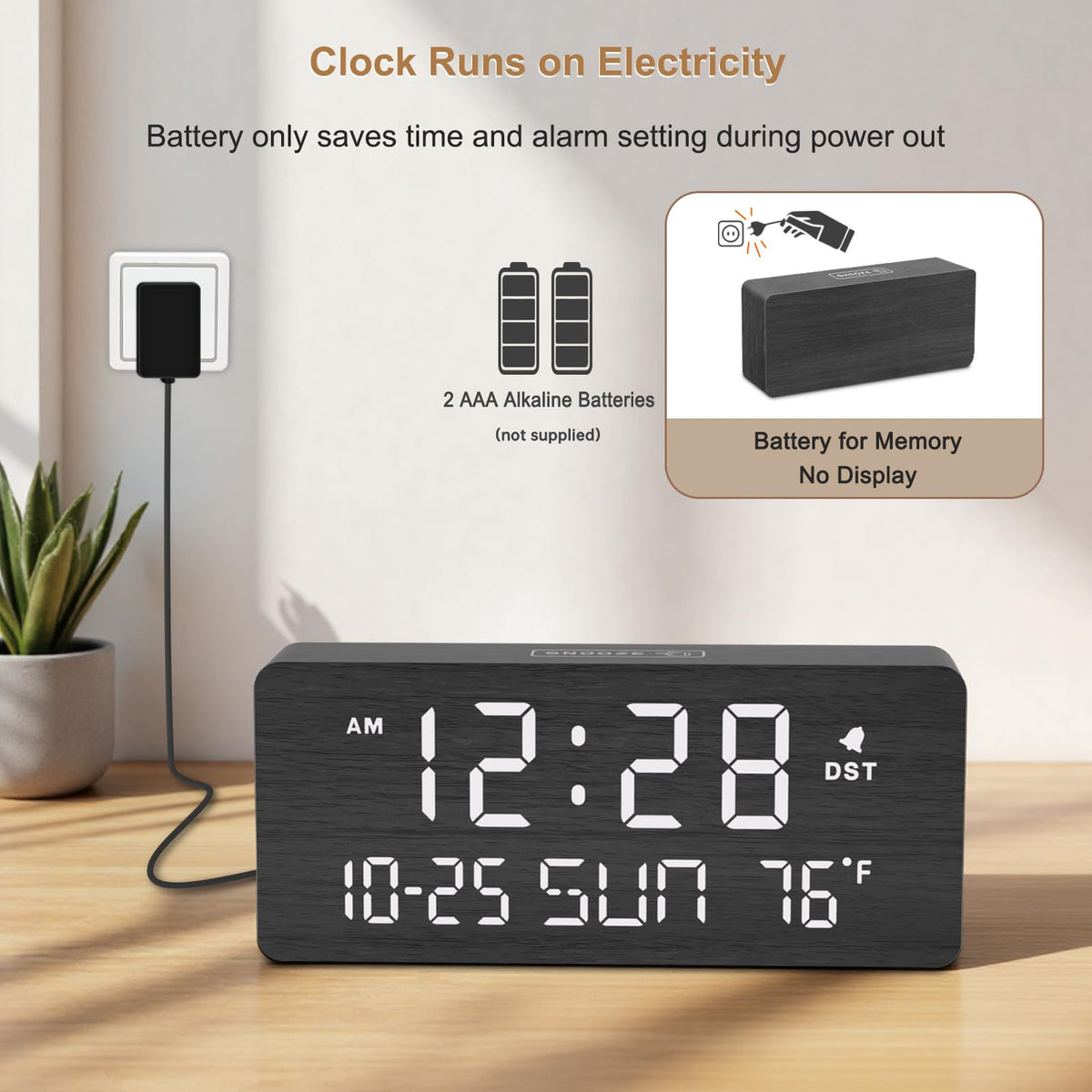 DreamSky clock with dimmer wheel adapts brightness for night viewing.