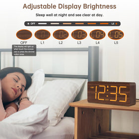 DreamSky plug-in clock providing a stable time display in living spaces