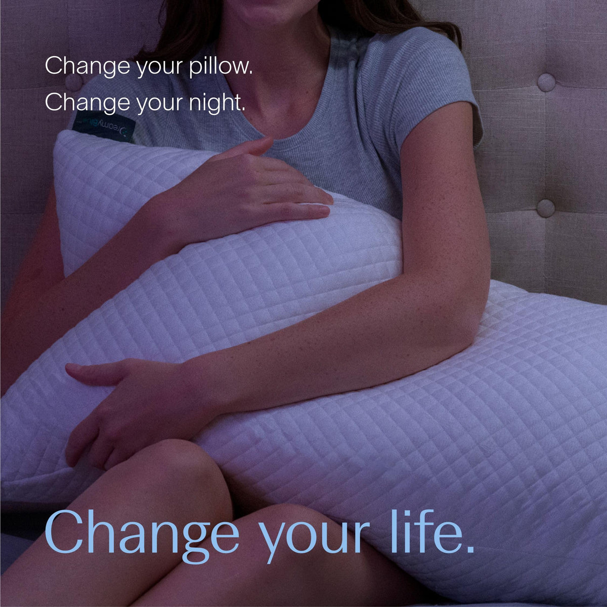 DreamyBlue Signature Pillow king-size packaging signals premium option for larger beds.