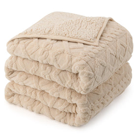Drewin weighted blanket queen beige closeup highlights plush texture for cozy nights.