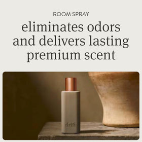 Scent notes of vanilla, praline, and cedarwood define Drift Vanilla Woods