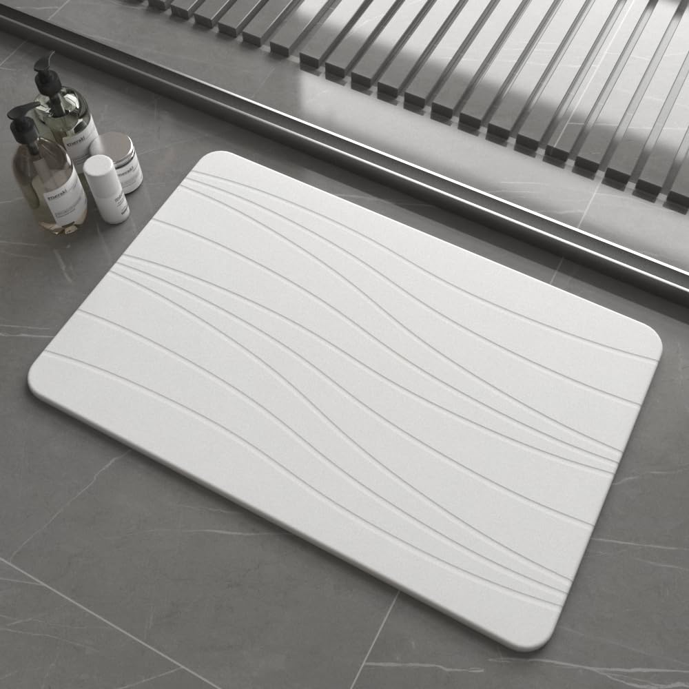 Drvykkn fast-drying stone bath mat closeup highlights ultra-absorbent texture that dries feet quickly.