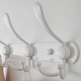 Dseap anti-tear and anti-sliding tips protect hangings from slips.