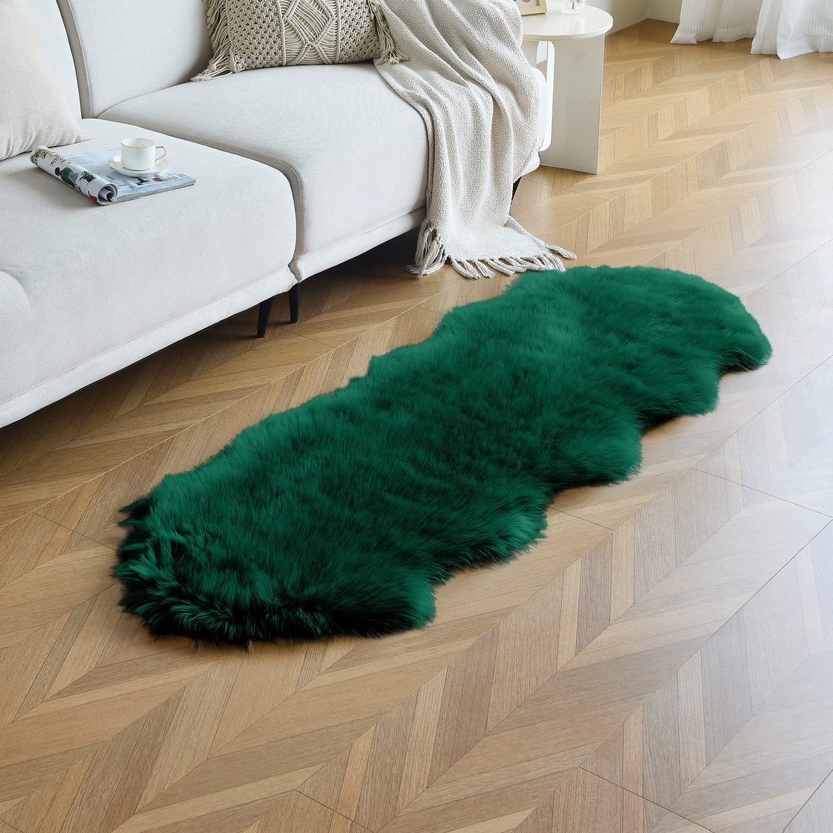 Duduta emerald green faux fur rug used as photo background.