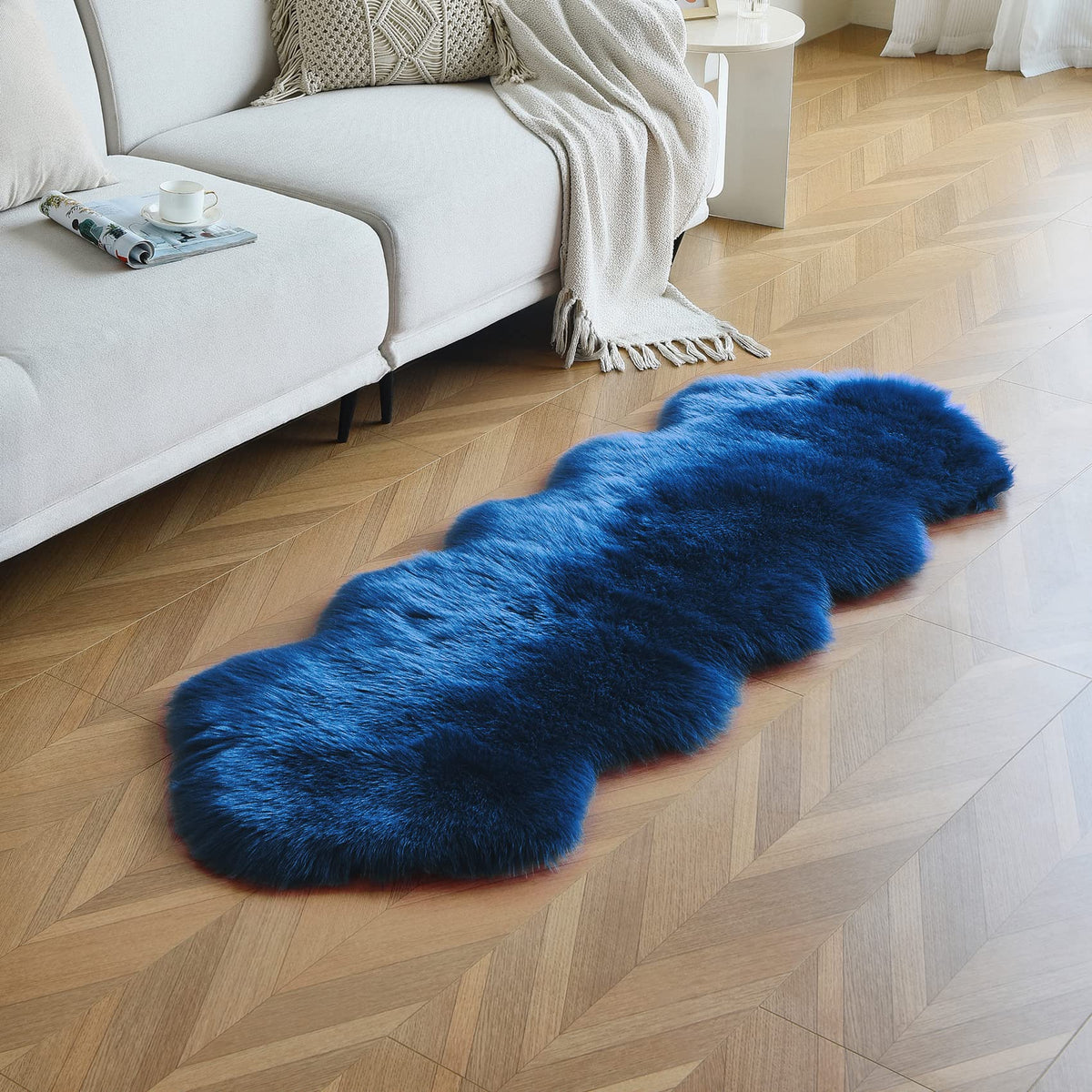 Duduta navy blue rug ideal as a photo backdrop for stylish shoots.