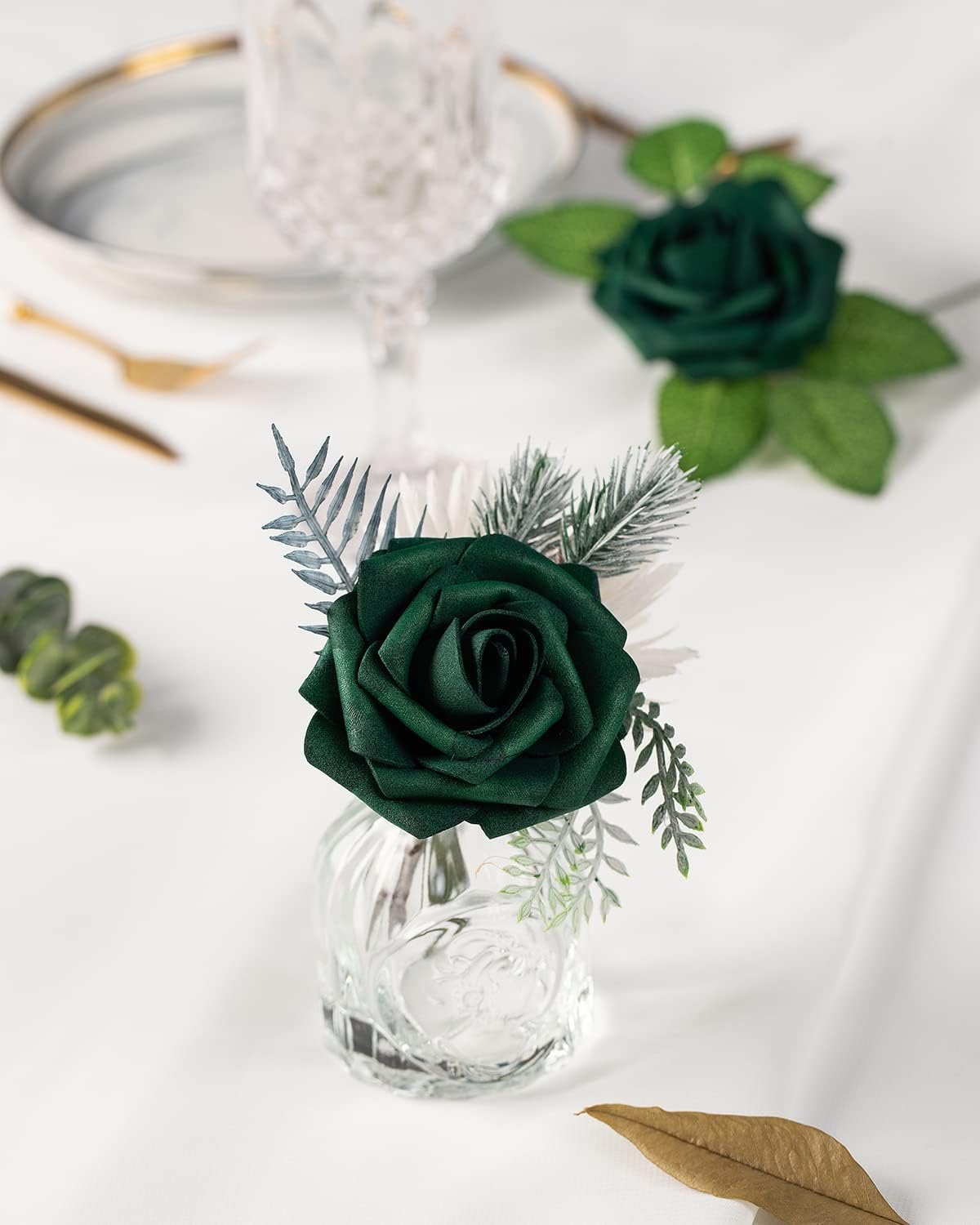 DuHouse stems are bendable for easy DIY wedding floral arrangements.