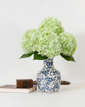 DuHouse hydrangea arrangement ideas for wedding and party displays.