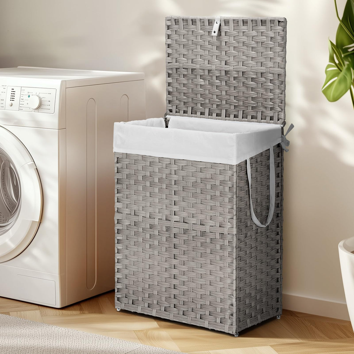 DUMOS breathable rattan weave improves airflow to reduce moisture.