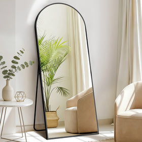 DUMOS oversized reflection helps evaluate outfits, posture, and lighting in real-time.