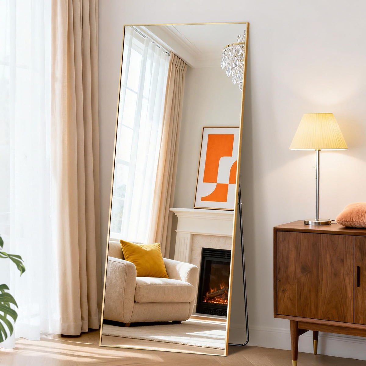 DUMOS space-saving mirror complements decor while staying functional.